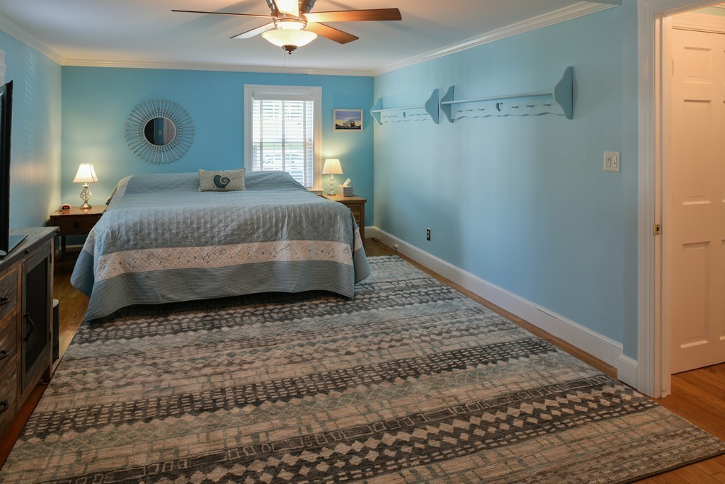 17 Naples Road Hamilton, MA 01982 - Photo 10 of 23 Gallery Image 10