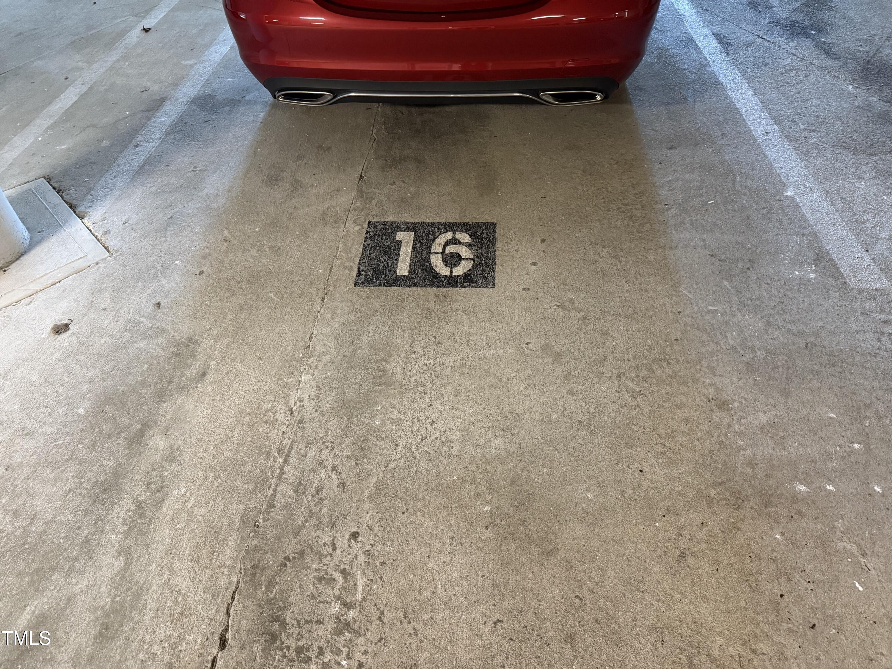 108-201 Northbrook Drive Raleigh, NC 27609 - Photo 7 of 32 a view of a area