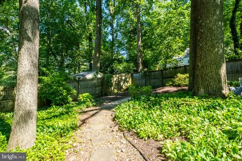 $850,000 | 7005 Jefferson Avenue, Falls Church, VA 22042