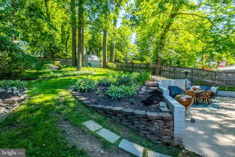 $850,000 | 7005 Jefferson Avenue, Falls Church, VA 22042