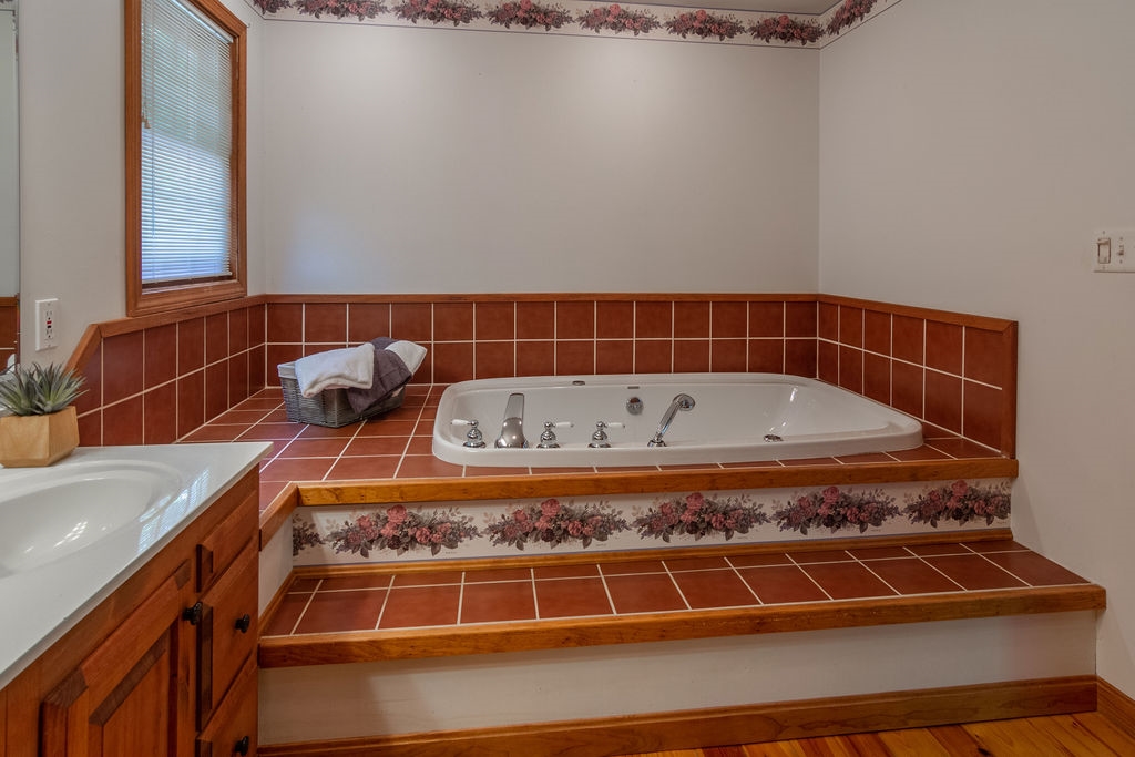 24 Priest Road Northwood, NH 03261 - Photo 21 of 40