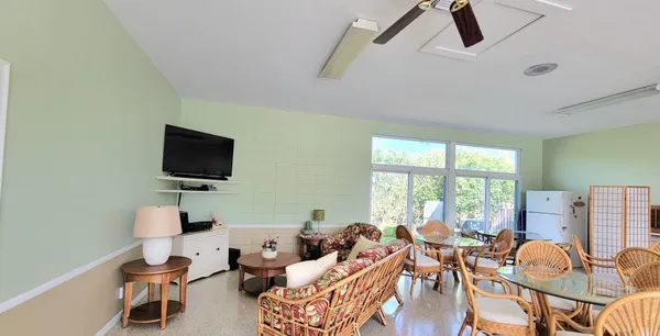 $1,500 | 205 Main Boulevard, Unit 2B, Boynton Beach, FL 33435