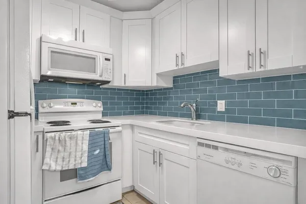 $1,500 | 205 Main Boulevard, Unit 2B, Boynton Beach, FL 33435