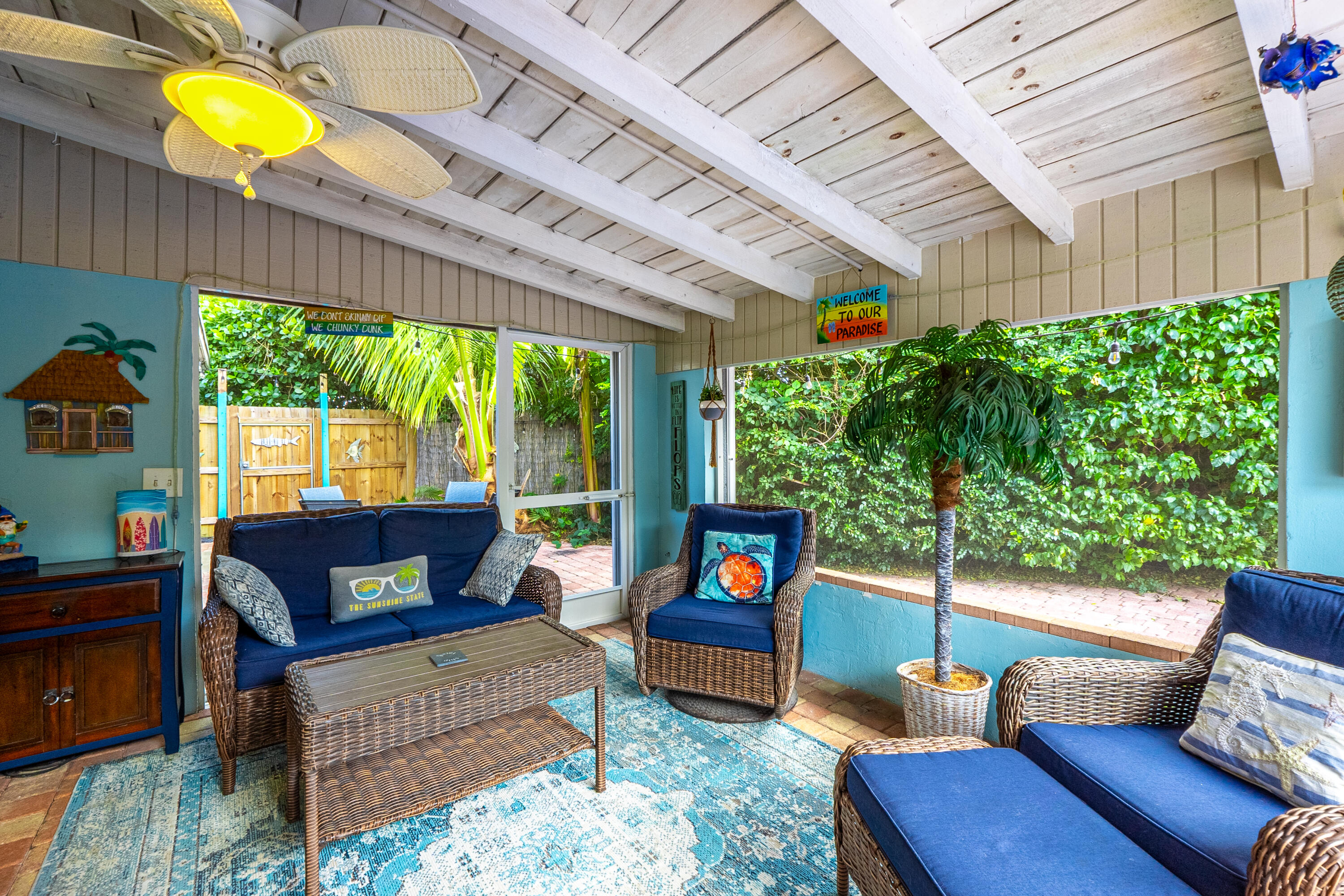 400 Pittsburgh Drive Jupiter, FL 33458 - Photo 21 of 30 a building outdoor space with patio furniture