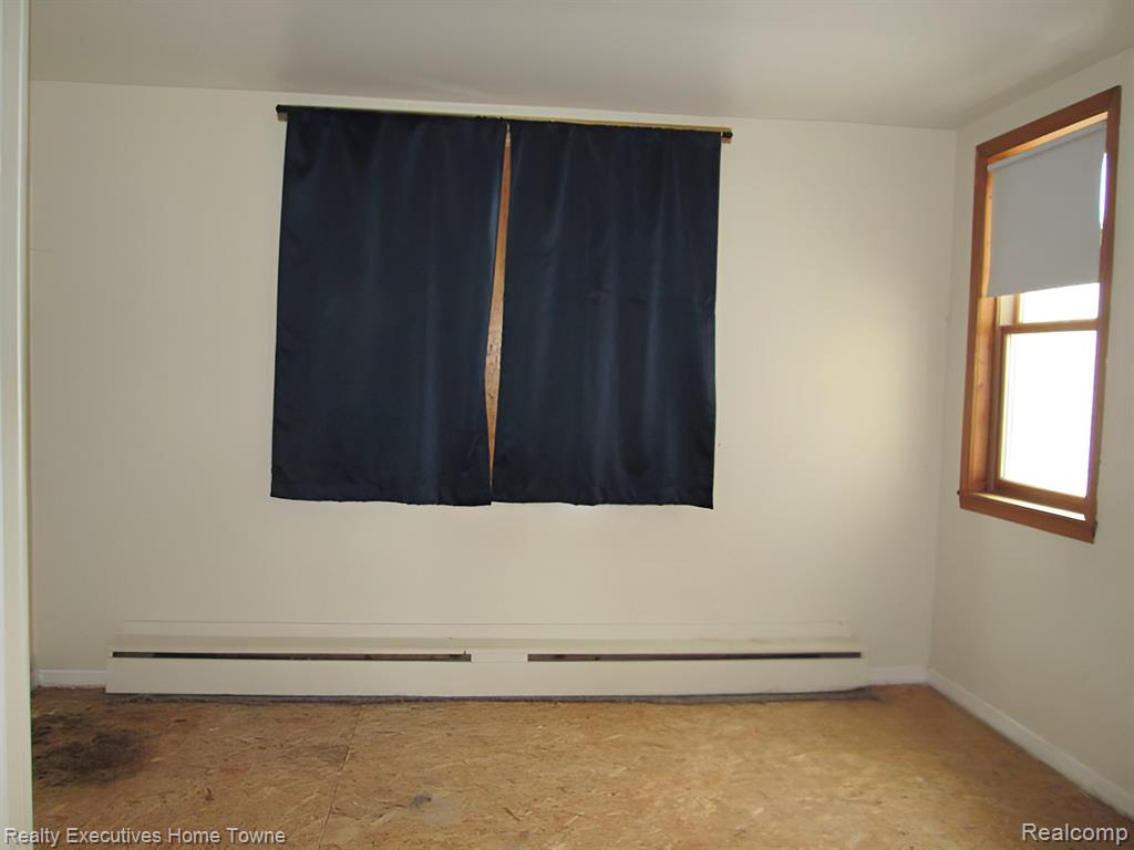 75 Delaware Street Sandusky, MI 48471 - Photo 13 of 27