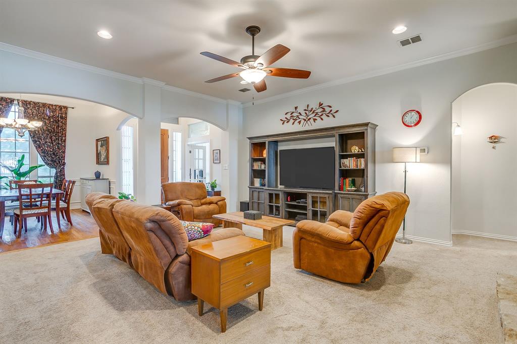 505 Morrow Road Springtown, TX 76082 - Photo 6 of 40 Gallery Image 6