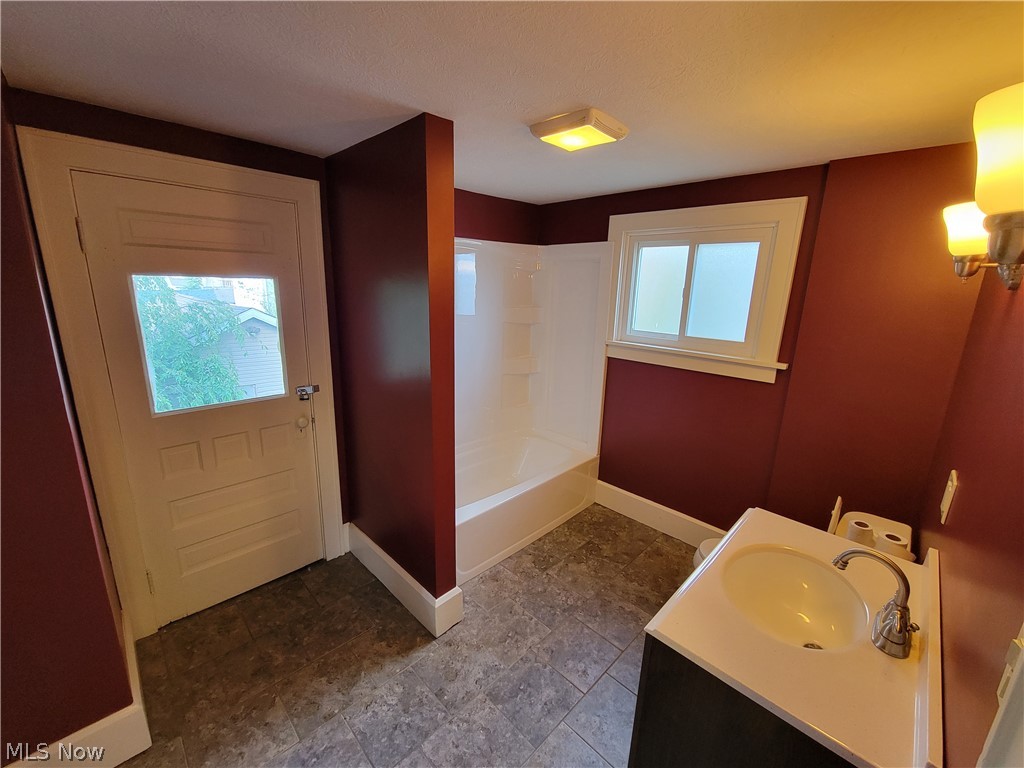 2819 9th Street Northwest Canton, OH 44708 - Photo 13 of 21 Gallery Image 13