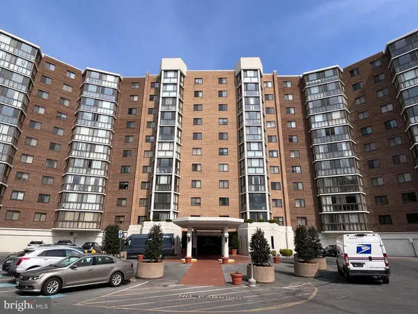 $2,400 | 15100 Interlachen Drive, Unit 815, Silver Spring, MD 20906