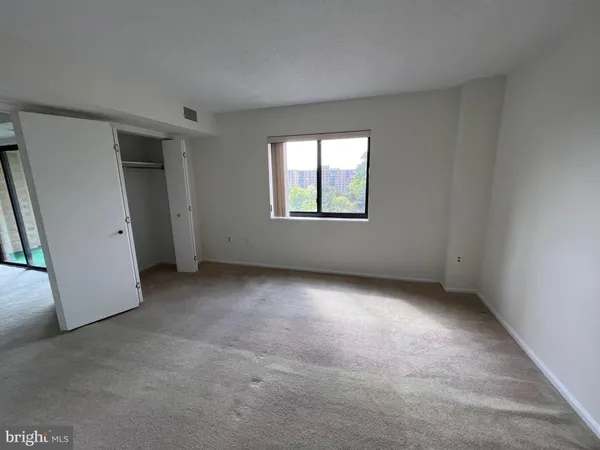 $2,400 | 15100 Interlachen Drive, Unit 815, Silver Spring, MD 20906