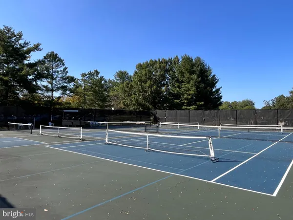 $2,400 | 15100 Interlachen Drive, Unit 815, Silver Spring, MD 20906