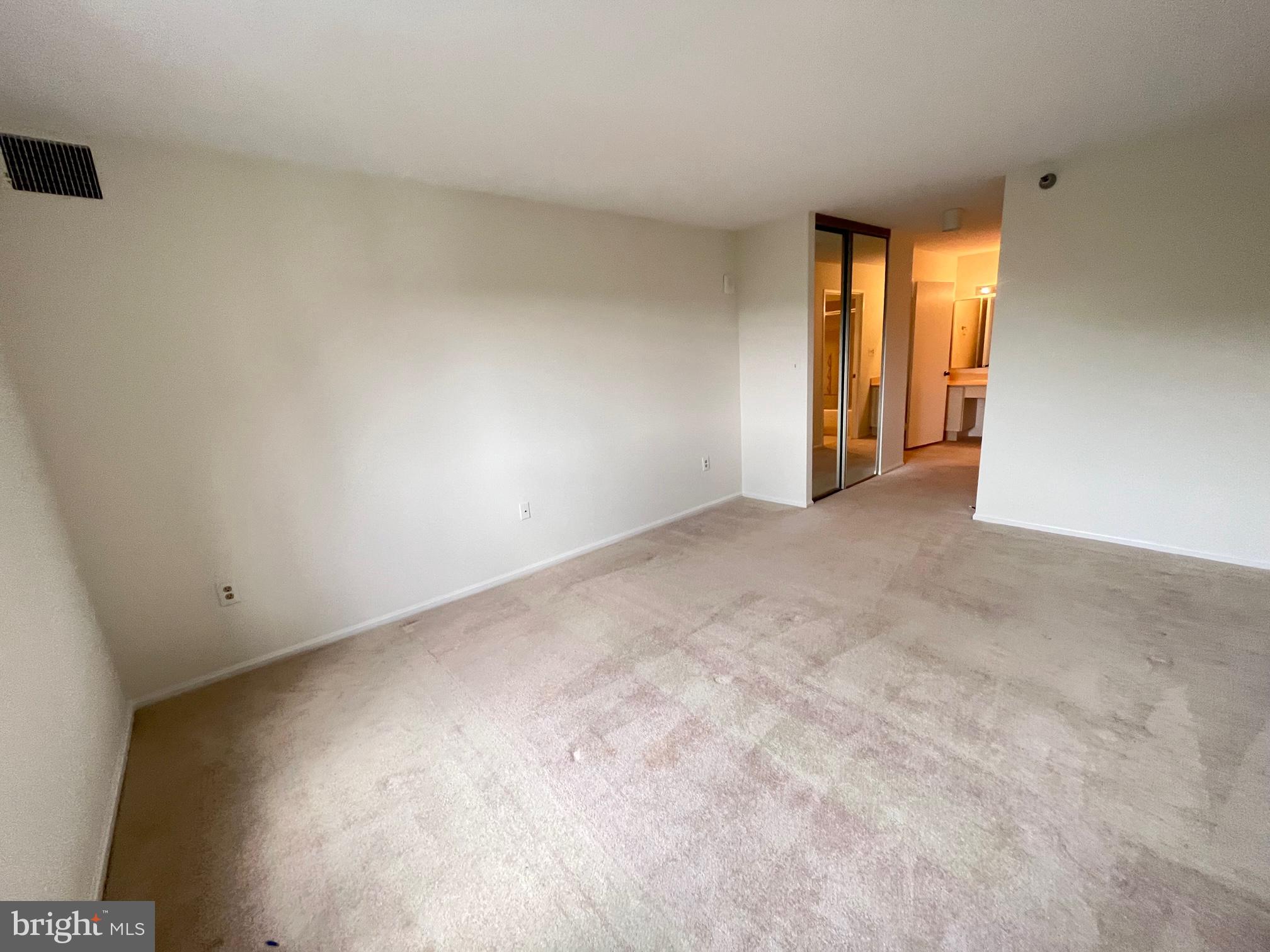 15100 Interlachen Drive, Unit 815 Silver Spring, MD 20906 - Photo 10 of 26 Large bedroom