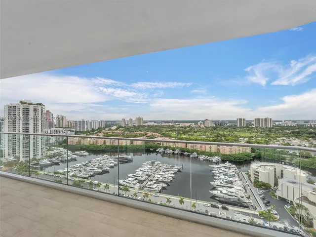 $6,200 | 19707 Turnberry Way, Unit 22D, Aventura, FL 33180