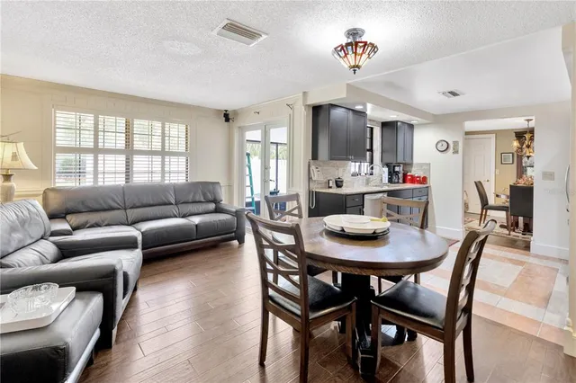 $5,800 | 4909 South Elberon Street, Tampa, FL 33611