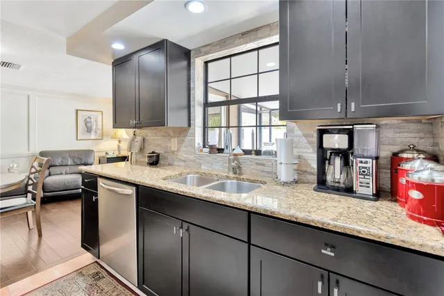 $5,800 | 4909 South Elberon Street, Tampa, FL 33611