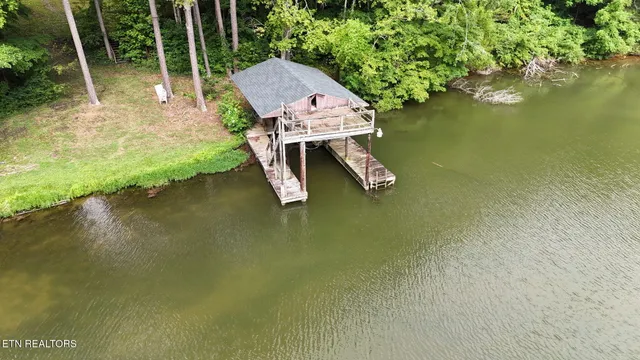 $989,000 | 114 Happy Ending Lane, Kingston, TN 37763