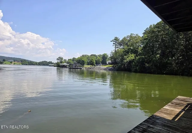 $989,000 | 114 Happy Ending Lane, Kingston, TN 37763