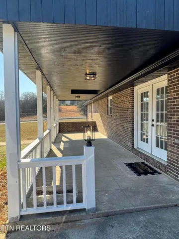 $989,000 | 114 Happy Ending Lane, Kingston, TN 37763