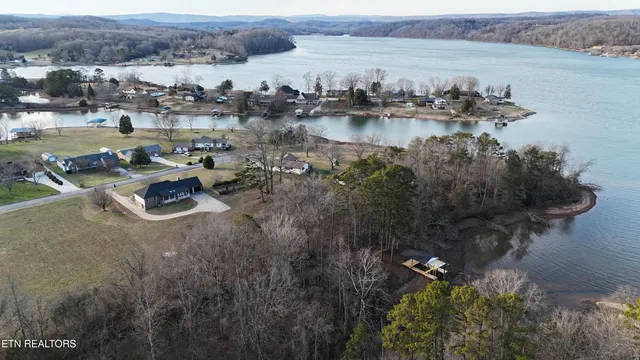 $989,000 | 114 Happy Ending Lane, Kingston, TN 37763