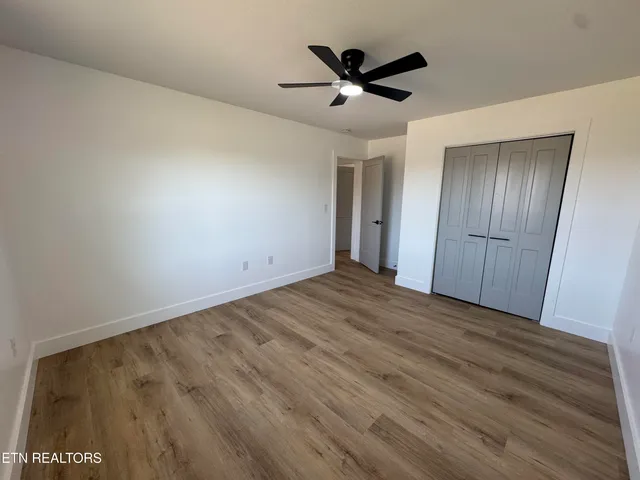 $989,000 | 114 Happy Ending Lane, Kingston, TN 37763