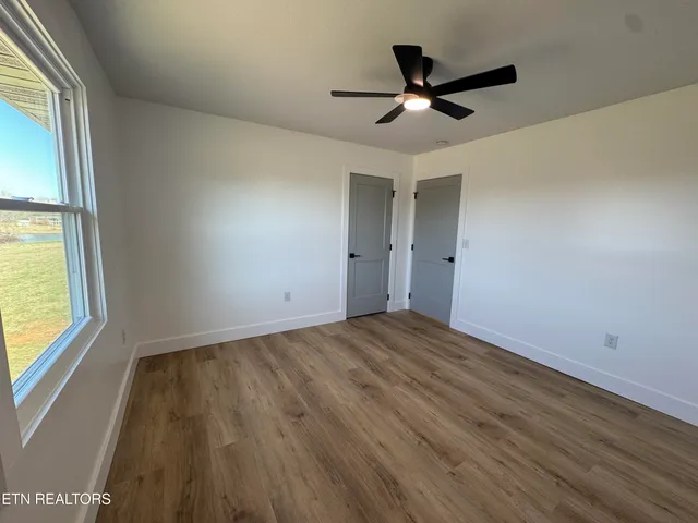 $989,000 | 114 Happy Ending Lane, Kingston, TN 37763