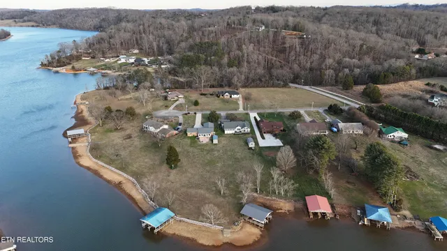 $989,000 | 114 Happy Ending Lane, Kingston, TN 37763