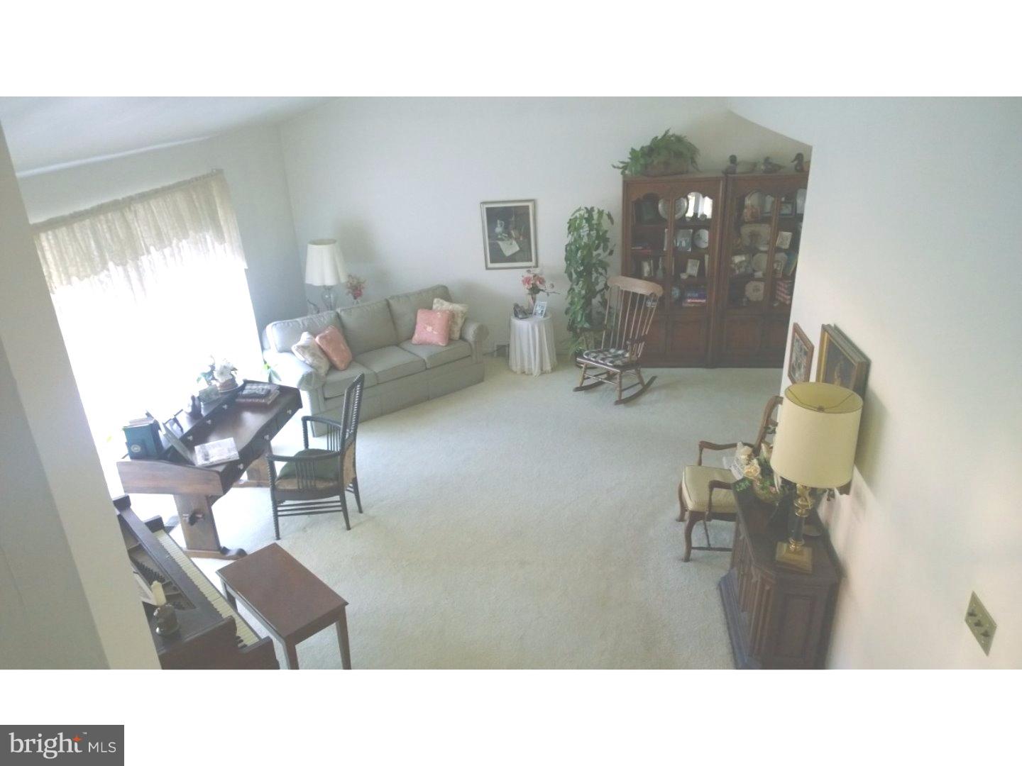 9231 Darlington Road Philadelphia, PA 19115 - Photo 3 of 16