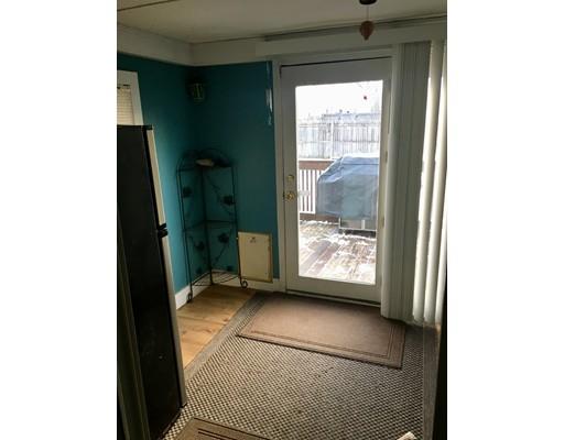 283 Abbott Street Springfield, MA 01118 - Photo 17 of 27