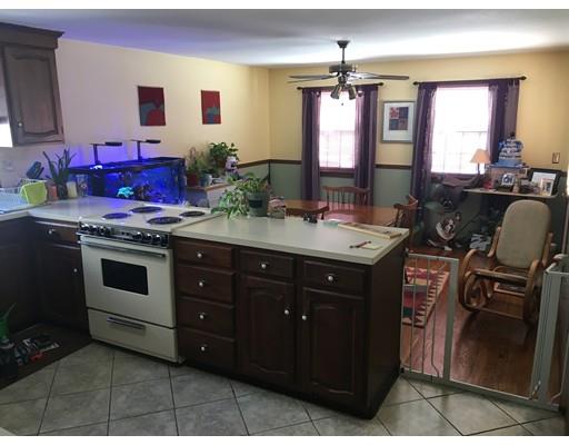 283 Abbott Street Springfield, MA 01118 - Photo 7 of 27