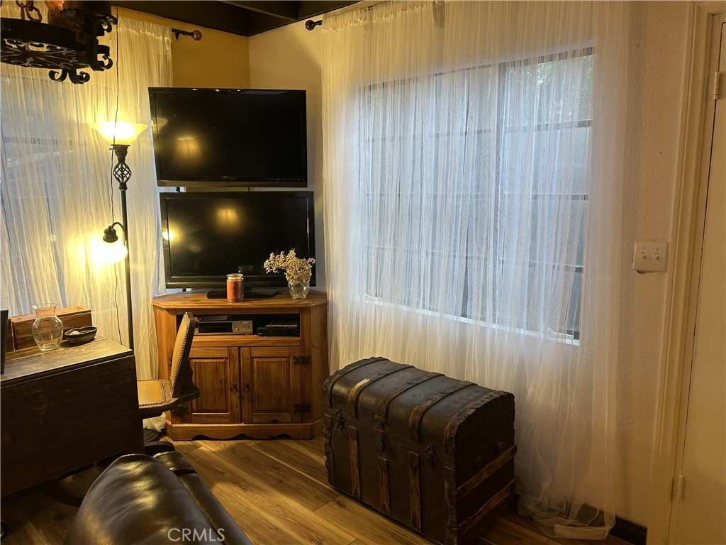 28639 Rostrata Avenue Lake Elsinore, CA 92532 - Photo 9 of 43