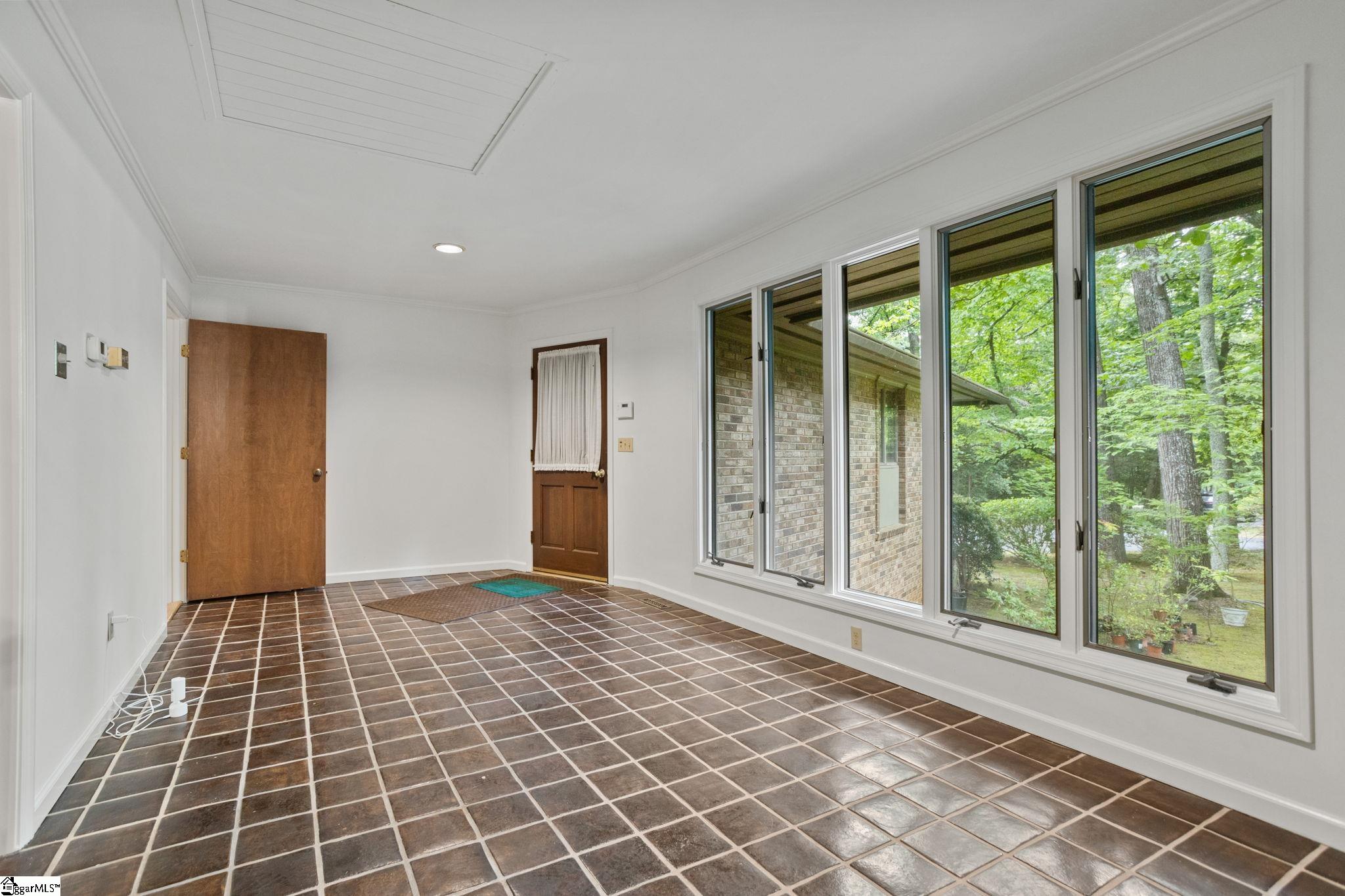 519 Huntington Road Greenville, SC 29615 - Photo 33 of 38