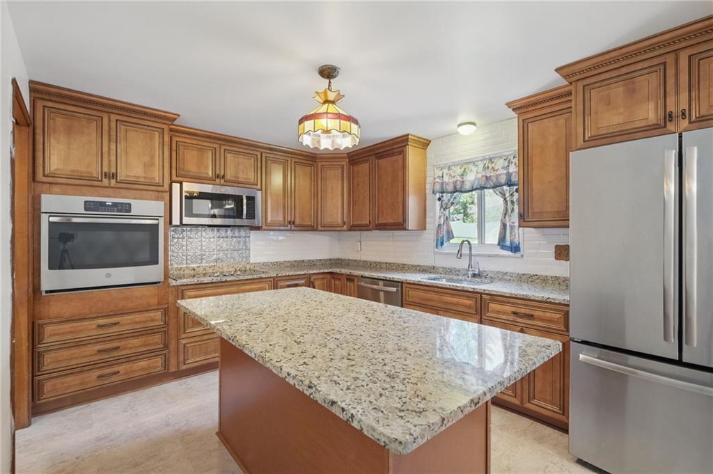 1457 Beulah Road Pittsburgh, PA 15235 - Photo 9 of 29 Gallery Image 9