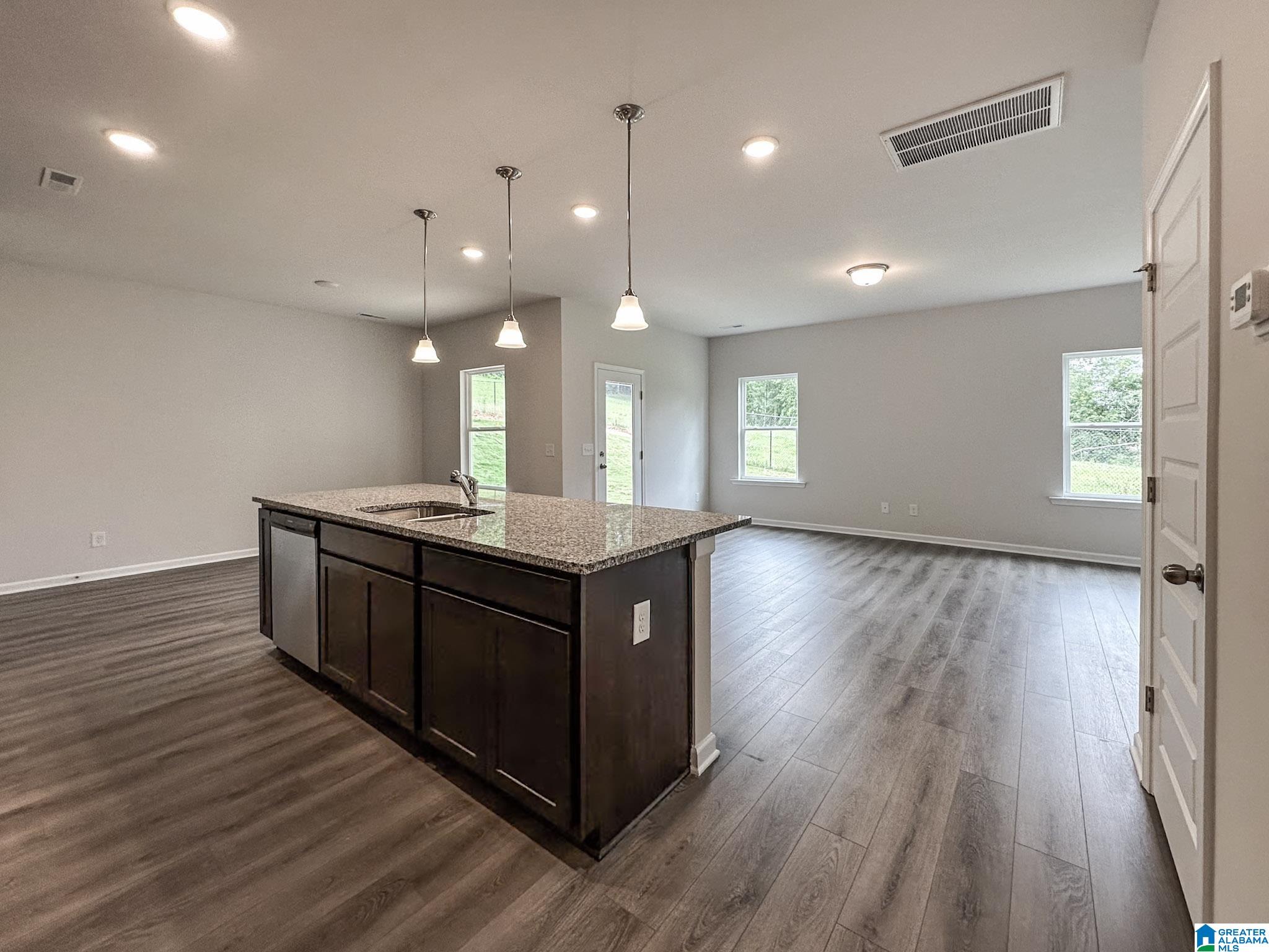 1012 Pinnacle Parkway Leeds, AL 35094 - Photo 9 of 35