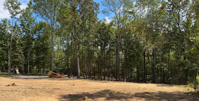 a view of house with a outdoor space