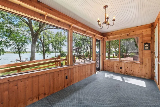 $699,000 | 2245 Cottonwood Lake Drive, Windom, MN 56101