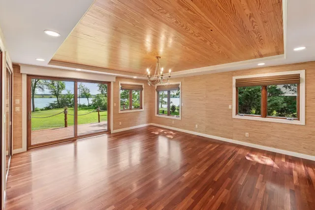 $699,000 | 2245 Cottonwood Lake Drive, Windom, MN 56101