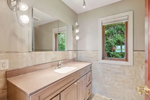 $699,000 | 2245 Cottonwood Lake Drive, Windom, MN 56101