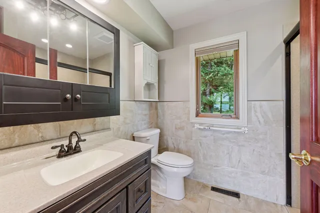 $699,000 | 2245 Cottonwood Lake Drive, Windom, MN 56101