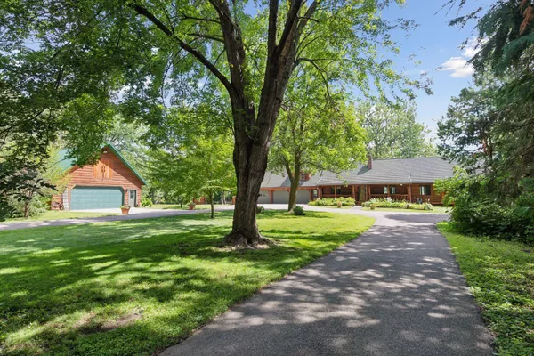 $699,000 | 2245 Cottonwood Lake Drive, Windom, MN 56101