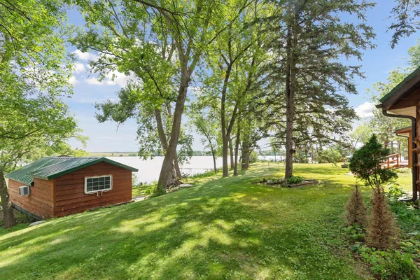 $699,000 | 2245 Cottonwood Lake Drive, Windom, MN 56101