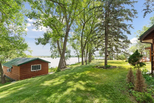 $699,000 | 2245 Cottonwood Lake Drive, Windom, MN 56101