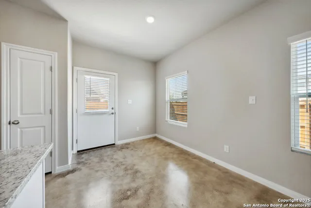 $1,577 | 8030 Dial Ike Drive, Unit 11202, San Antonio, TX 78218