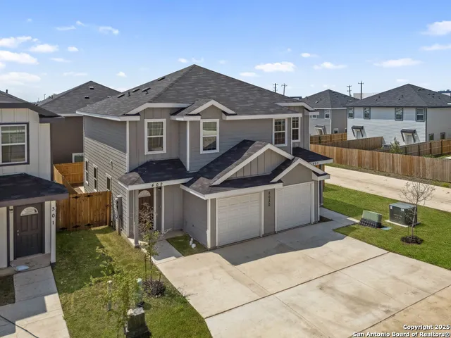 $1,577 | 8030 Dial Ike Drive, Unit 11202, San Antonio, TX 78218