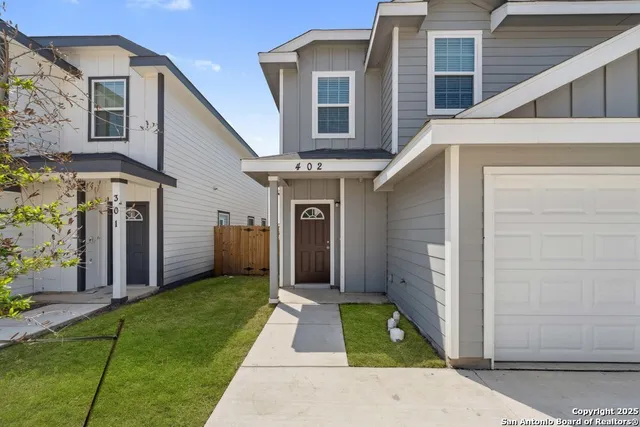 $1,577 | 8030 Dial Ike Drive, Unit 11202, San Antonio, TX 78218