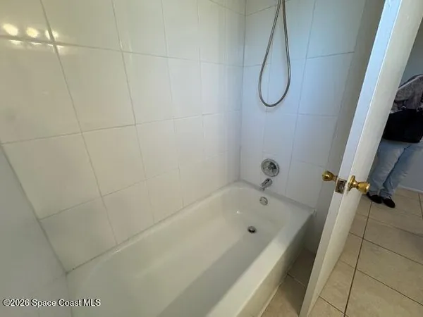 $1,295 | 2232 Flower Tree Circle, Melbourne, FL 32935