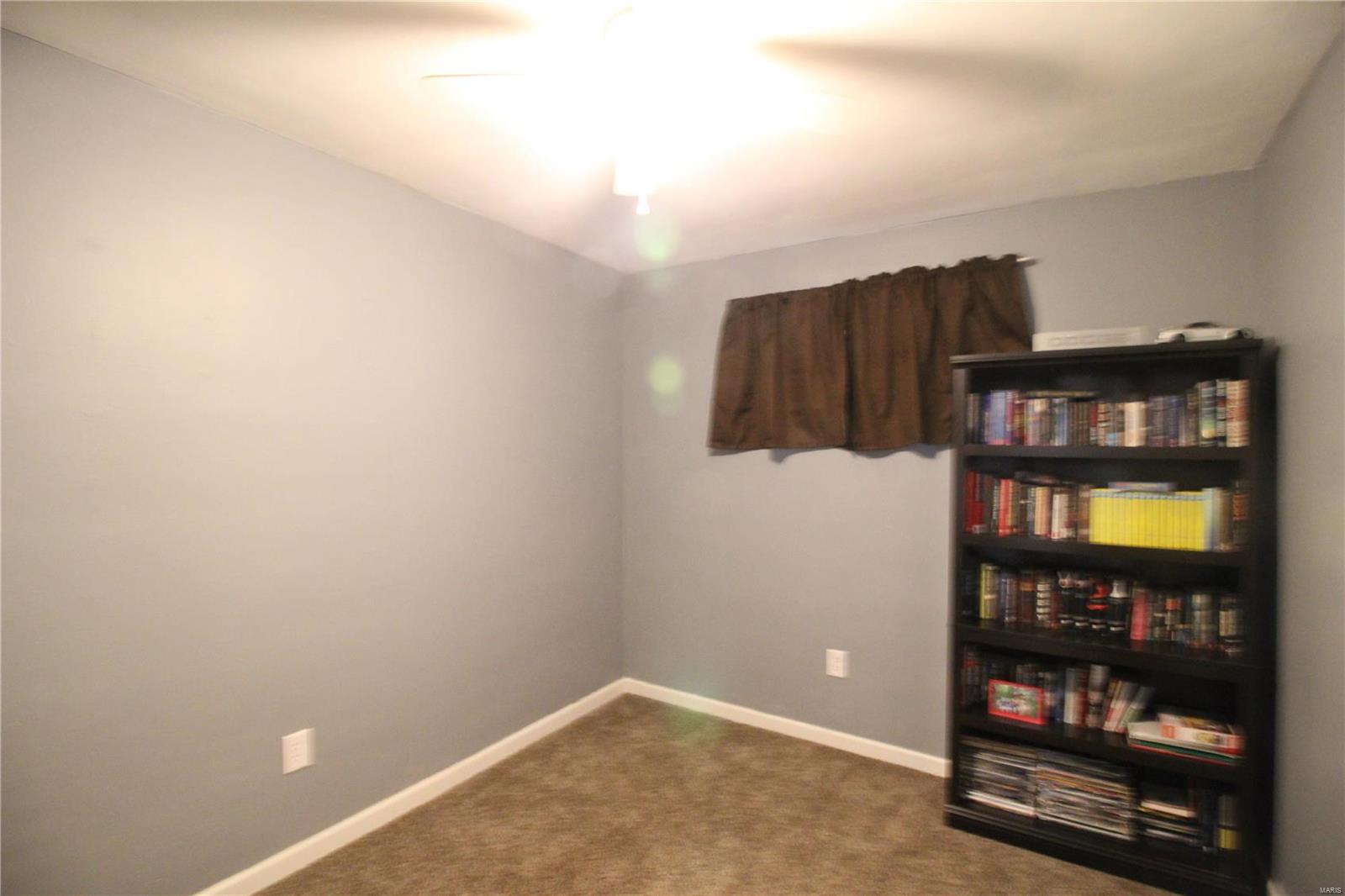 5121 Old Alton Road Granite City, IL 62040 - Photo 9 of 21 Gallery Image 9