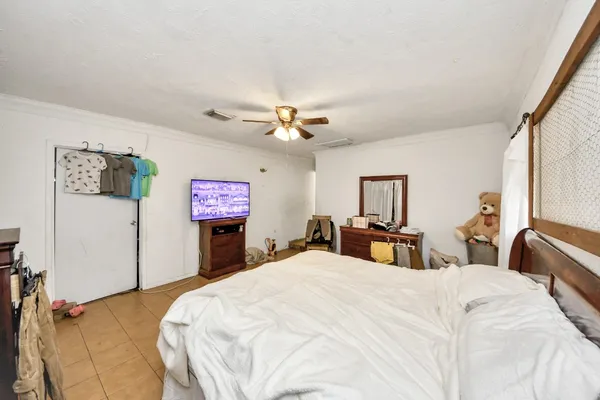 $214,000 | 415 Halkies Road, South Houston, TX 77587