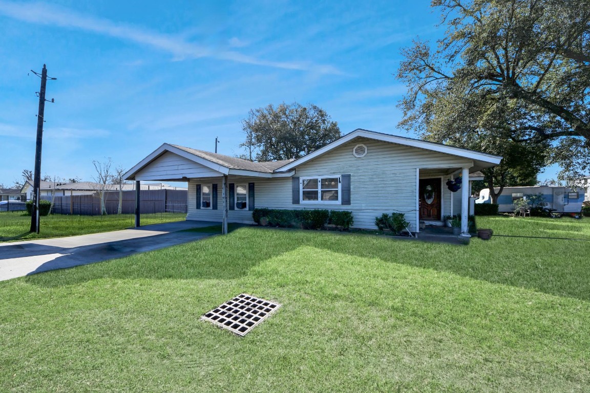 415 Halkies Road South Houston, TX 77587 - Photo 3 of 38