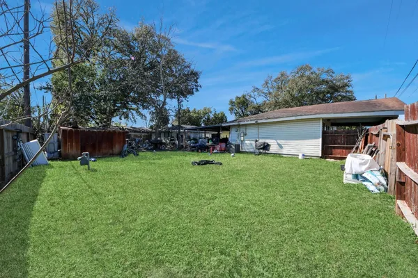 $214,000 | 415 Halkies Road, South Houston, TX 77587