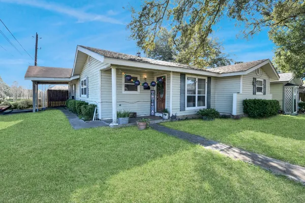 $214,000 | 415 Halkies Road, South Houston, TX 77587