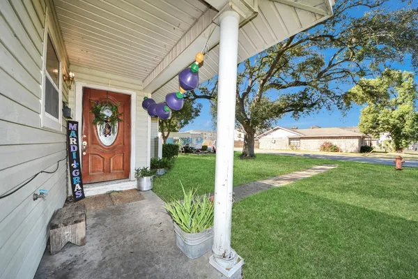 $214,000 | 415 Halkies Road, South Houston, TX 77587